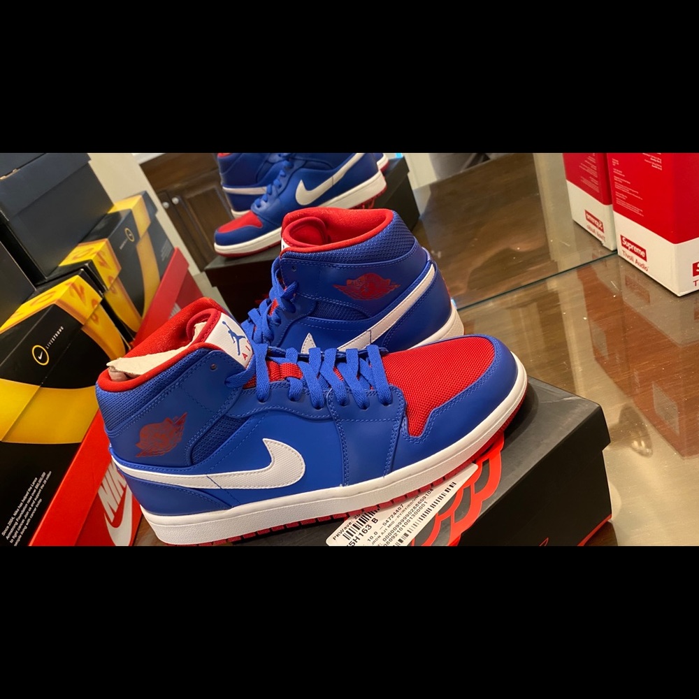 Nike Aj one mids